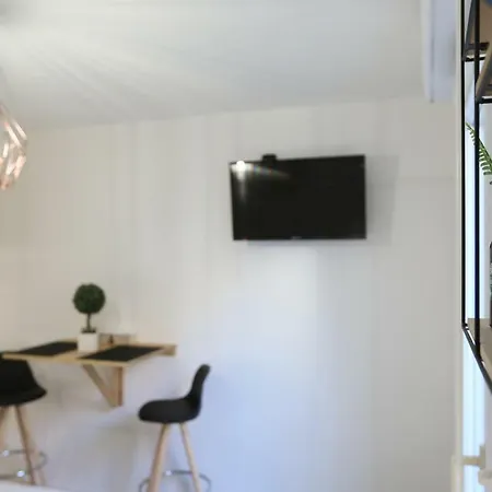 Apartment Luckey Homes - Bd Eugene Deruelle *